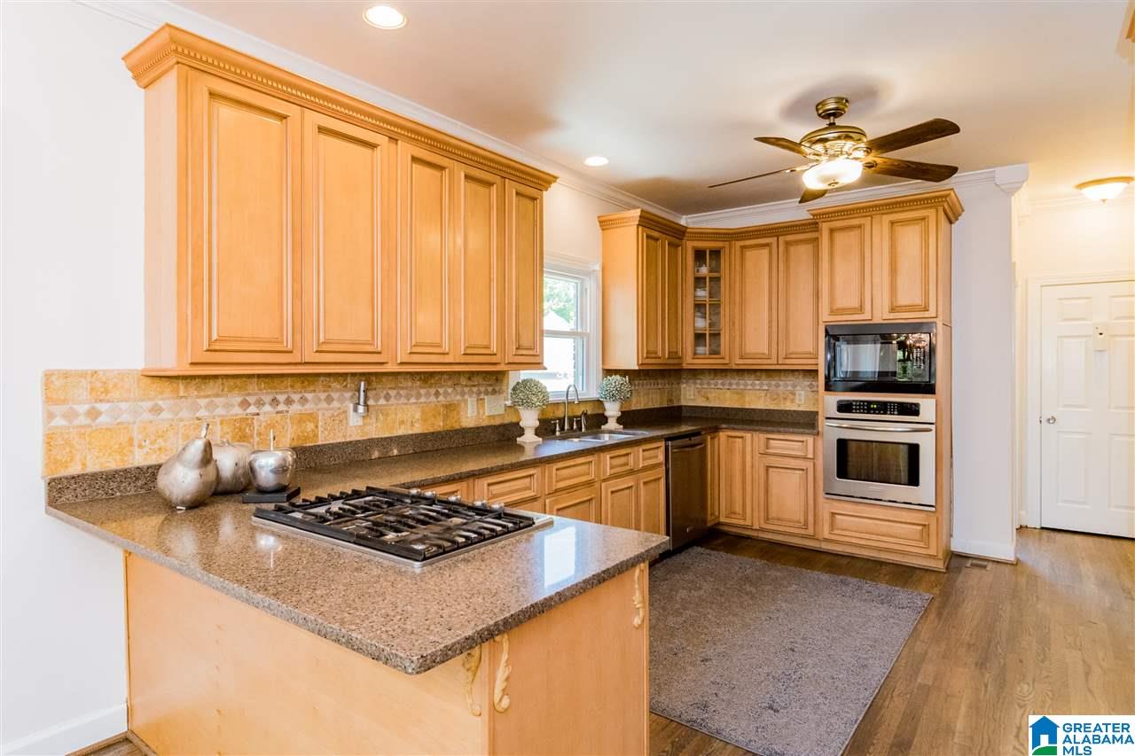 2501 Cobblestone Way Birmingham, AL 35226 - Photo 8 of 39