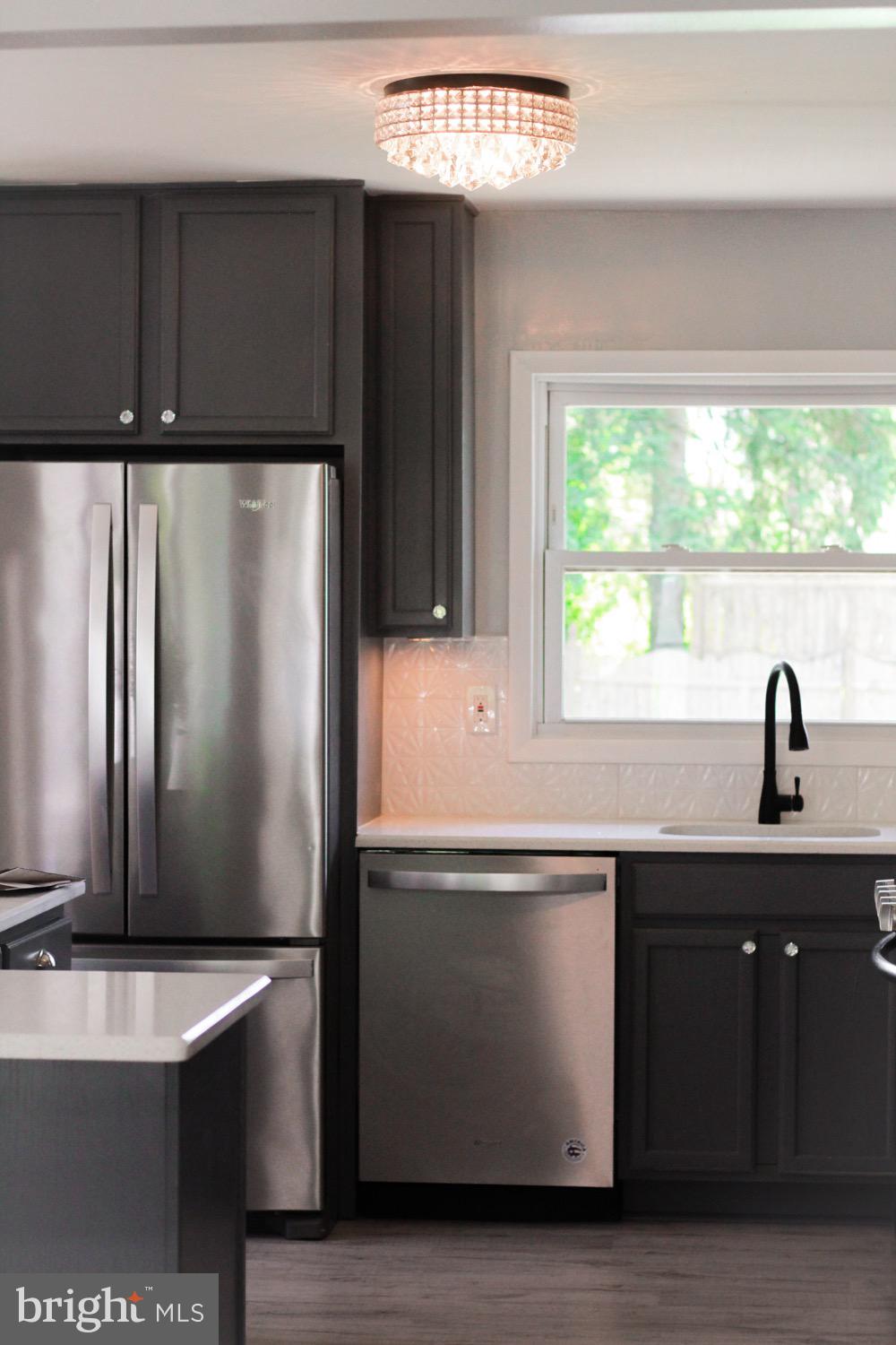 113 Pelham Road North Voorhees, NJ 08043 - Photo 5 of 27 Gallery Image 5