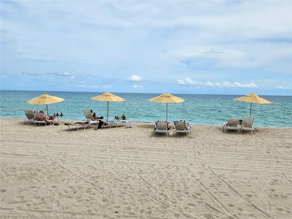 $3,200 | 3505 South Ocean Drive, Unit 1203, Hollywood, FL 33019