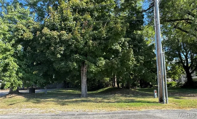 $207,000 | 430 South Hickory Street, O'Fallon, IL 62269