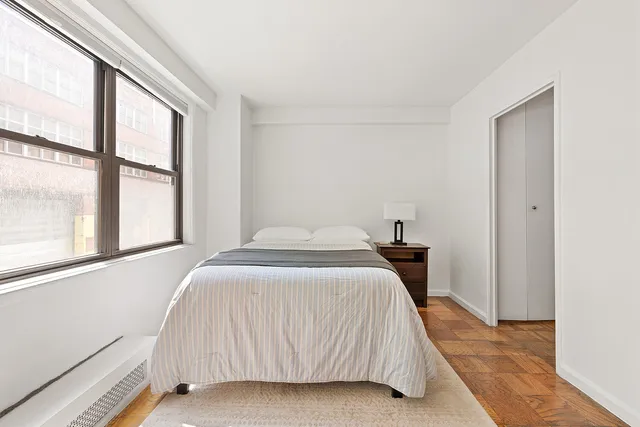 $499,000 | 330 3rd Avenue, Unit 2J | Kips Bay