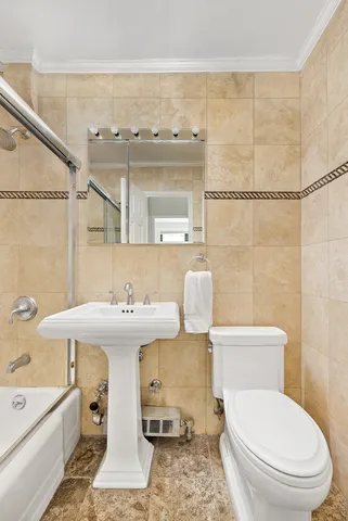 $499,000 | 330 3rd Avenue, Unit 2J | Kips Bay