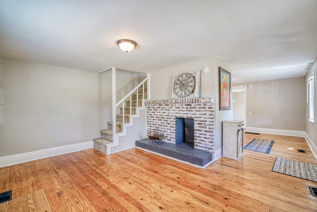 252 Abner Creek Road Greer, SC 29651 - Photo 10 of 32 Gallery Image 10