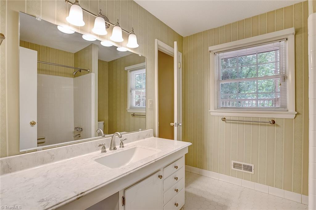 214 Kirk Road Greensboro, NC 27455 - Photo 15 of 30 Gallery Image 15