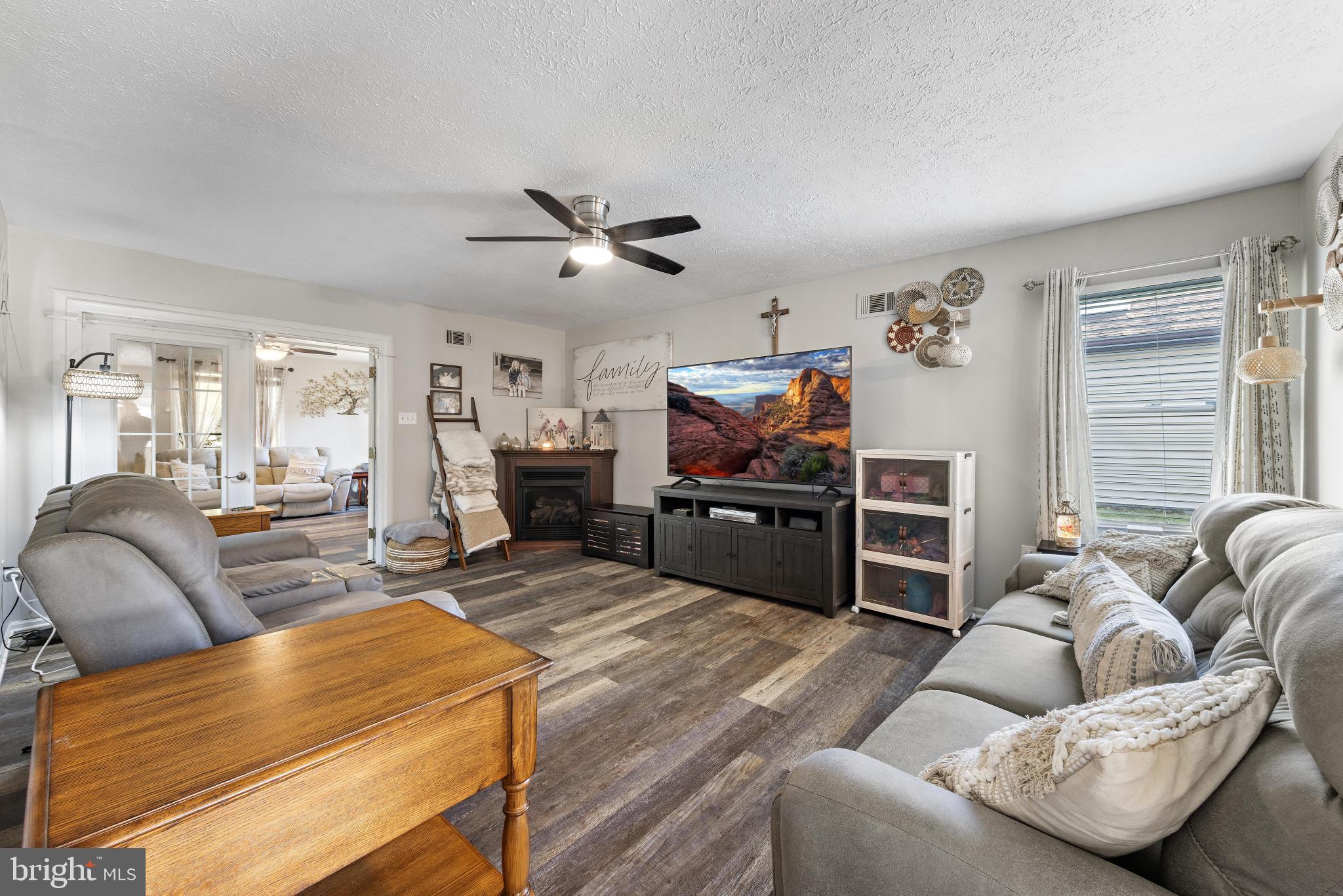 256 Valley Forge Drive Tuckerton, NJ 08087 - Photo 11 of 39