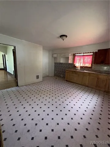 $194,900 | 842 Woodlawn Avenue, Buffalo, NY 14211