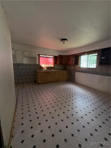 $194,900 | 842 Woodlawn Avenue, Buffalo, NY 14211