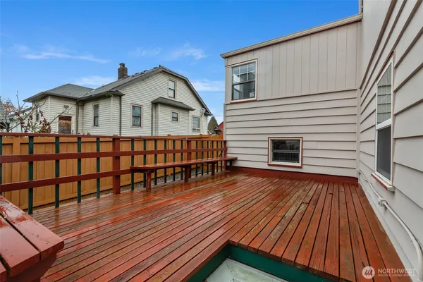 $899,950 | 929 Northwest 59th Street, Seattle, WA 98107