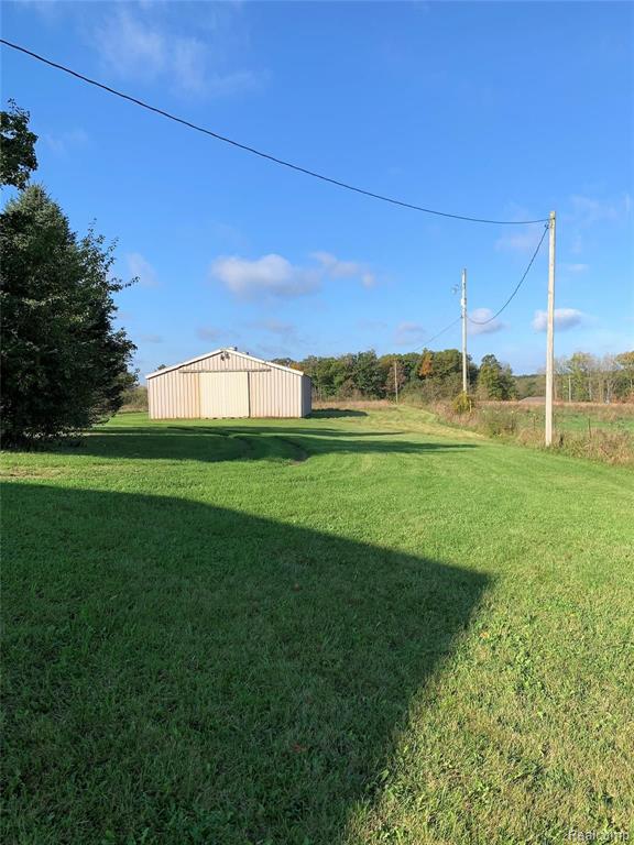 6268 Runyan Lake Road Fenton, MI 48430 - Photo 18 of 31