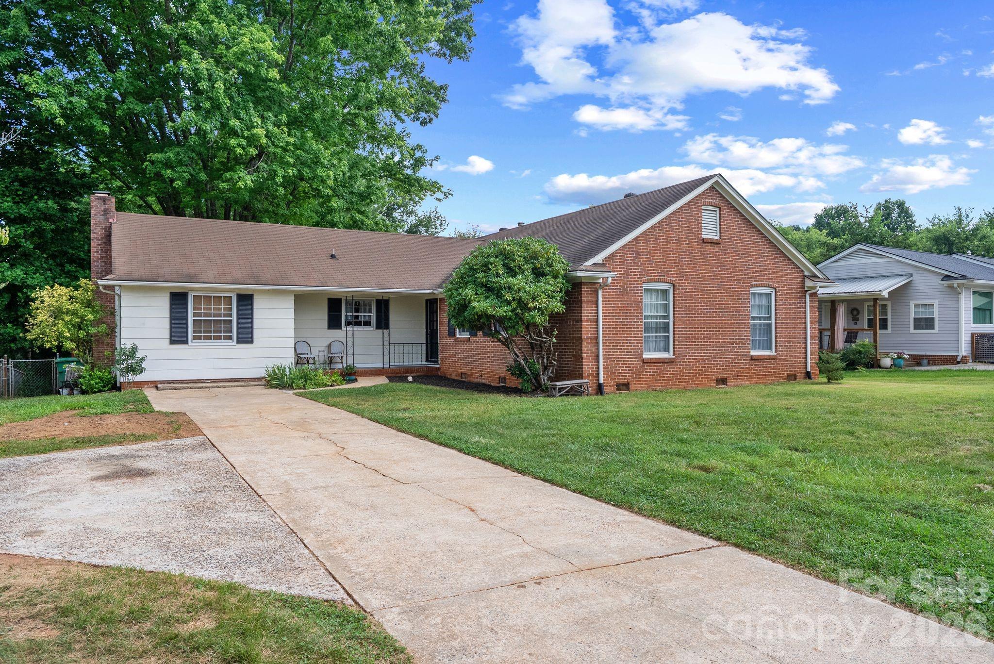 115 Bent Creek Ranch Road Asheville, NC 28806 - Photo 1 of 10