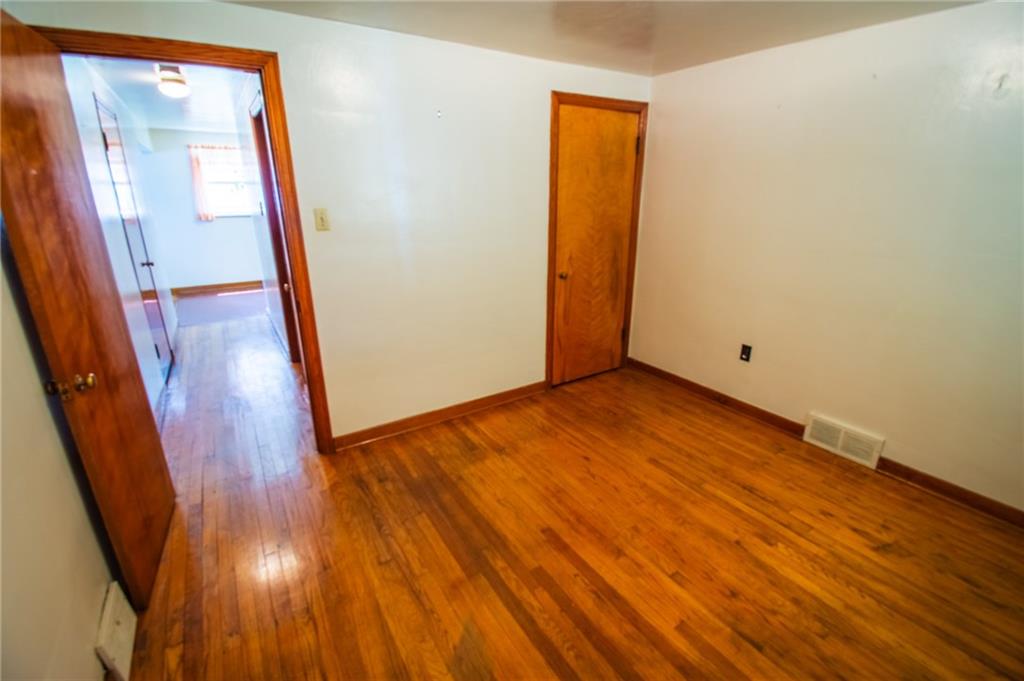 425 Filmore Road Pittsburgh, PA 15221 - Photo 14 of 25