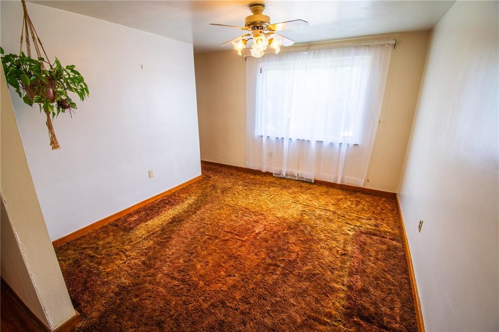 425 Filmore Road Pittsburgh, PA 15221 - Photo 5 of 25