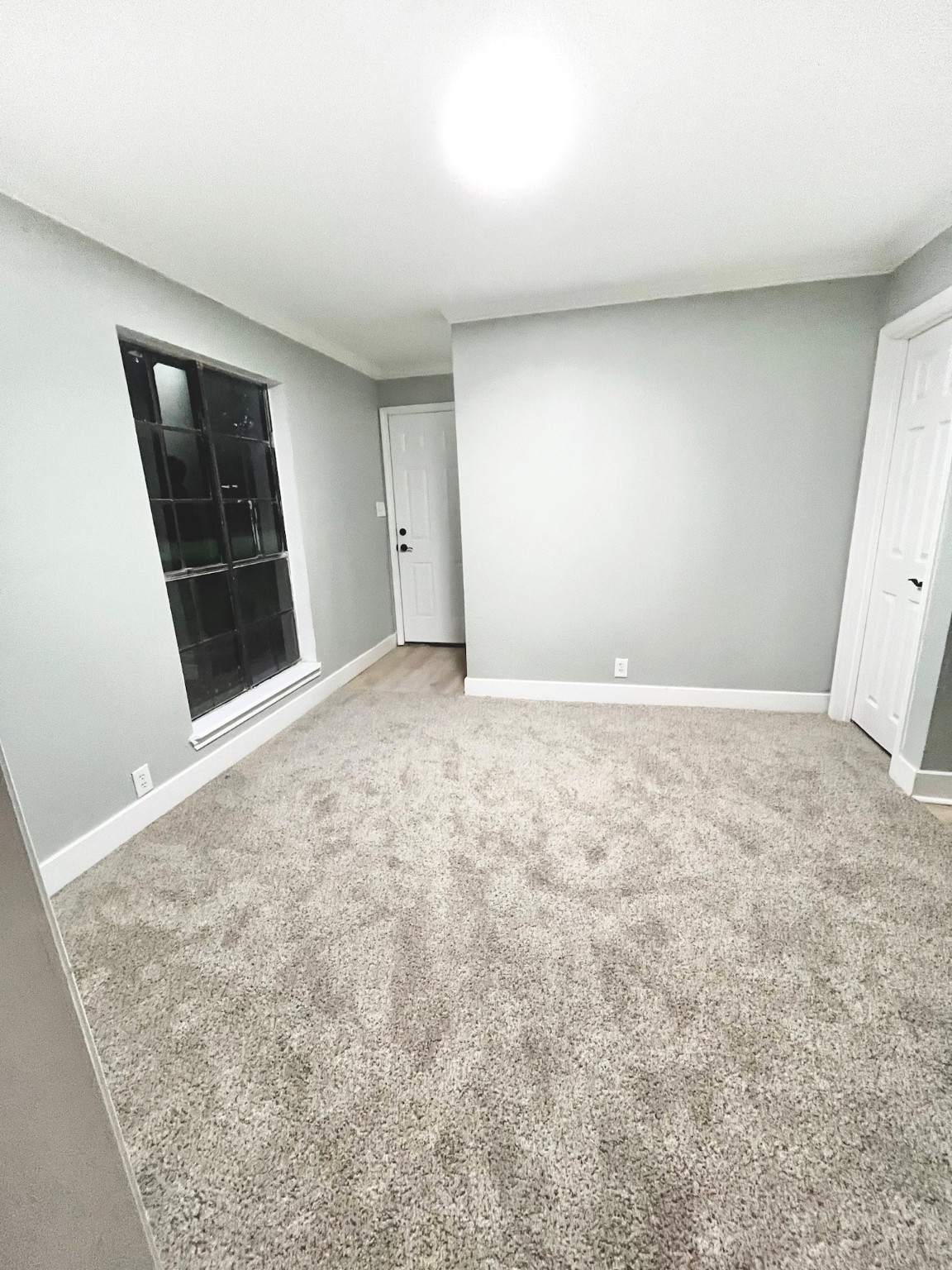 4622 Hill Side Lane Needville, TX 77461 - Photo 16 of 19 an empty room with closet