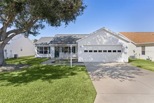 $300,000 | 1270 Weaton Court, The Villages, FL 32162