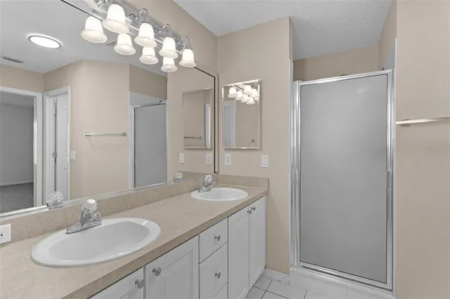 $300,000 | 1270 Weaton Court, The Villages, FL 32162