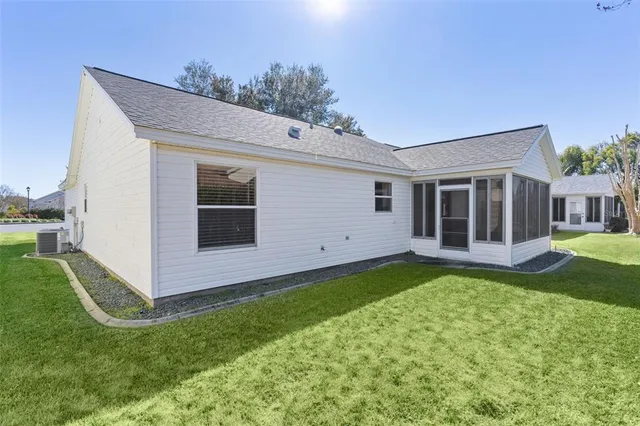 $300,000 | 1270 Weaton Court, The Villages, FL 32162