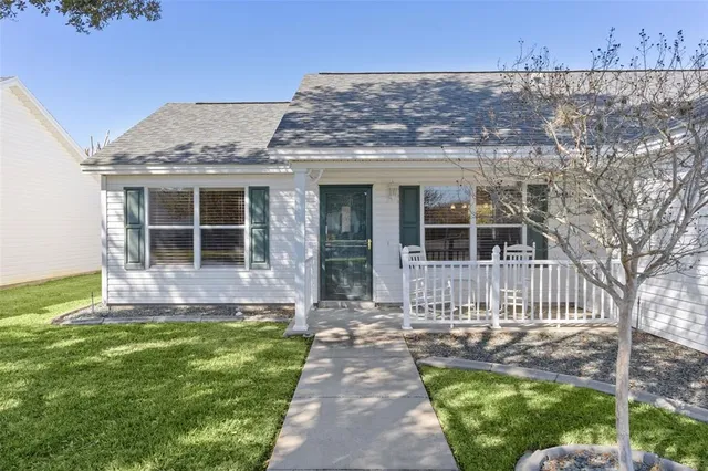 $300,000 | 1270 Weaton Court, The Villages, FL 32162