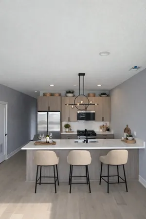 $2,595 | 2622 West Adams Street, Unit 3, Chicago, IL 60612