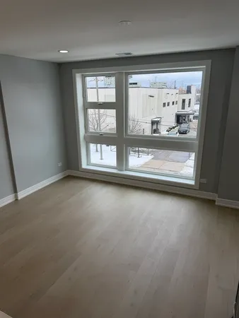 $2,595 | 2622 West Adams Street, Unit 3, Chicago, IL 60612