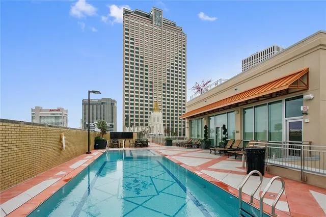 $5,025 | 210 Baronne Street, Unit 1807, New Orleans, LA 70112