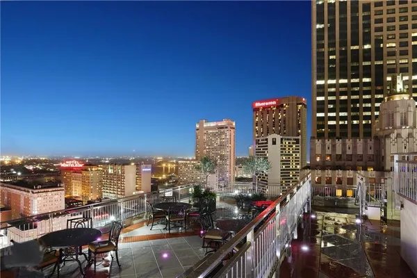 $5,025 | 210 Baronne Street, Unit 1807, New Orleans, LA 70112