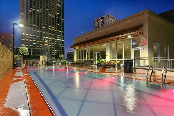 $5,025 | 210 Baronne Street, Unit 1807, New Orleans, LA 70112