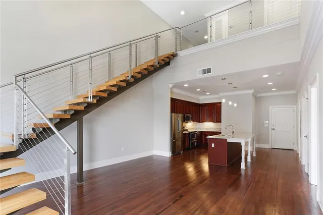 $5,025 | 210 Baronne Street, Unit 1807, New Orleans, LA 70112