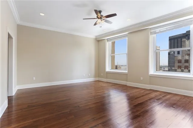 $5,025 | 210 Baronne Street, Unit 1807, New Orleans, LA 70112