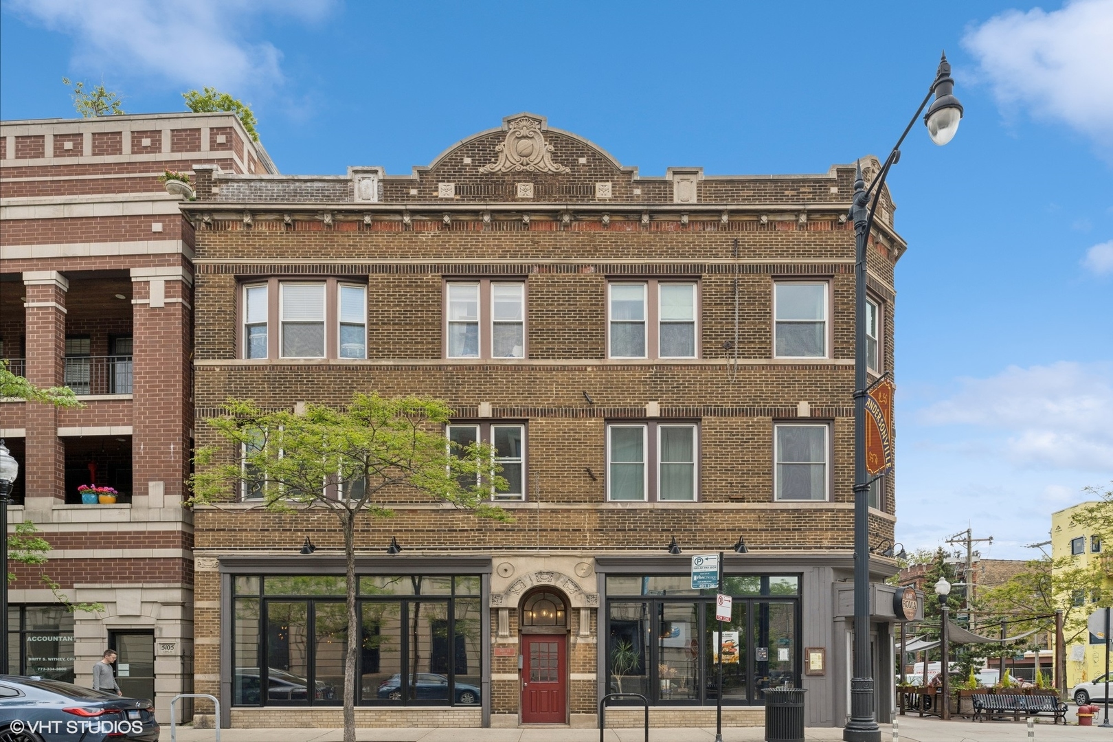 5103 North Clark Street, Unit 2 Chicago, IL 60640 - Photo 1 of 21 a front view of a building