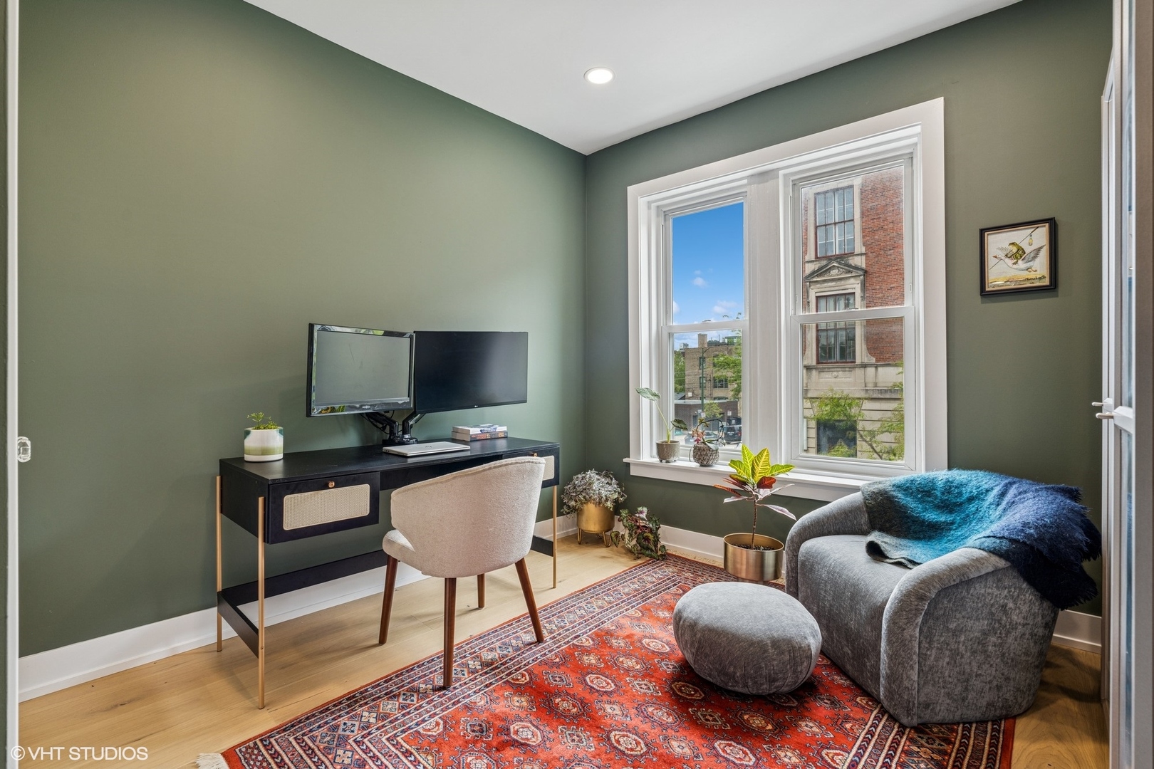 5103 North Clark Street, Unit 2 Chicago, IL 60640 - Photo 19 of 21 a living room with furniture and a large window