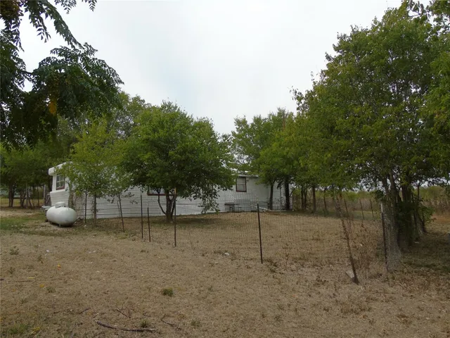 $1,100 | 910 Bunton Lane, Unit D, Uhland, TX 78640