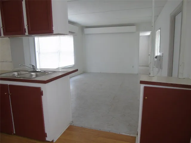 $1,100 | 910 Bunton Lane, Unit D, Uhland, TX 78640