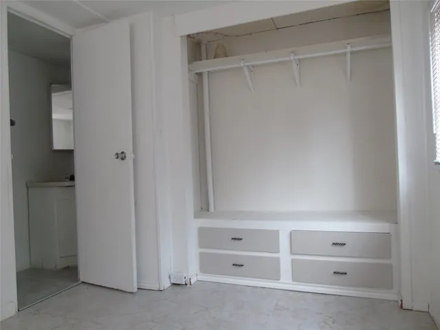 $1,100 | 910 Bunton Lane, Unit D, Uhland, TX 78640