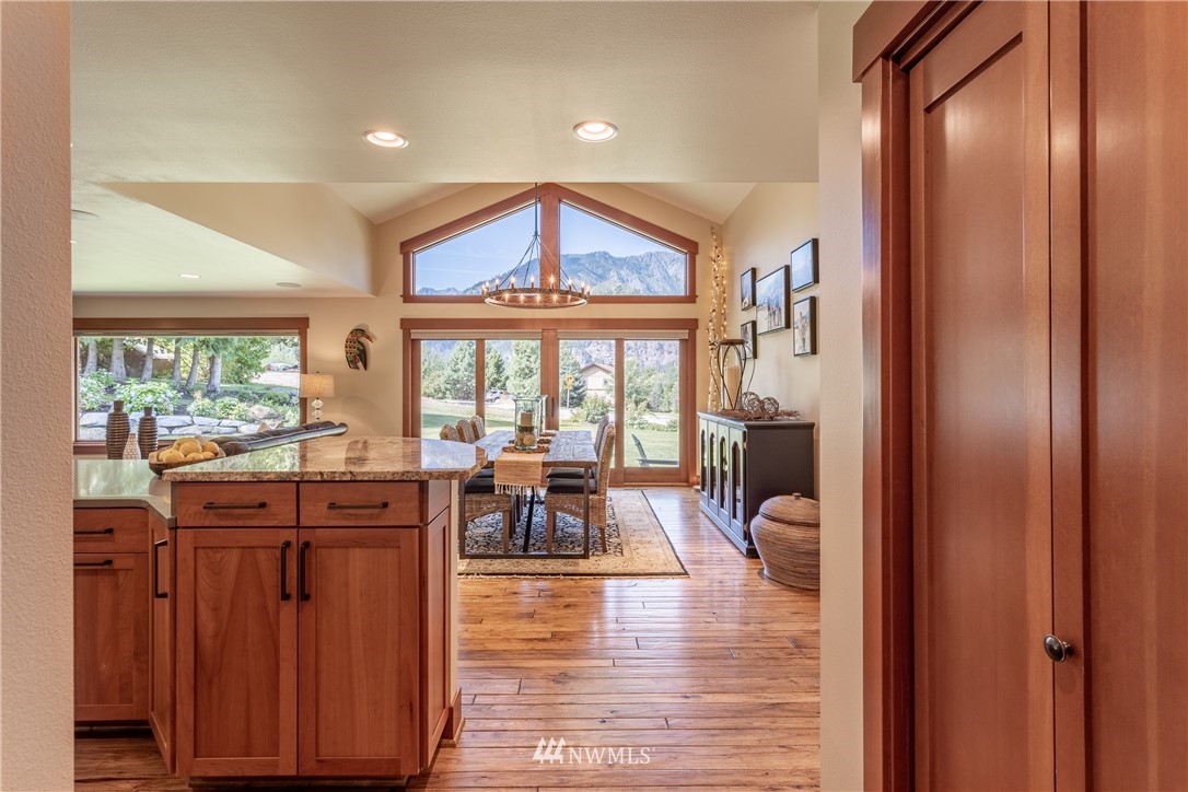 9739 Dye Road Leavenworth, WA 98826 - Photo 7 of 25 Gallery Image 7