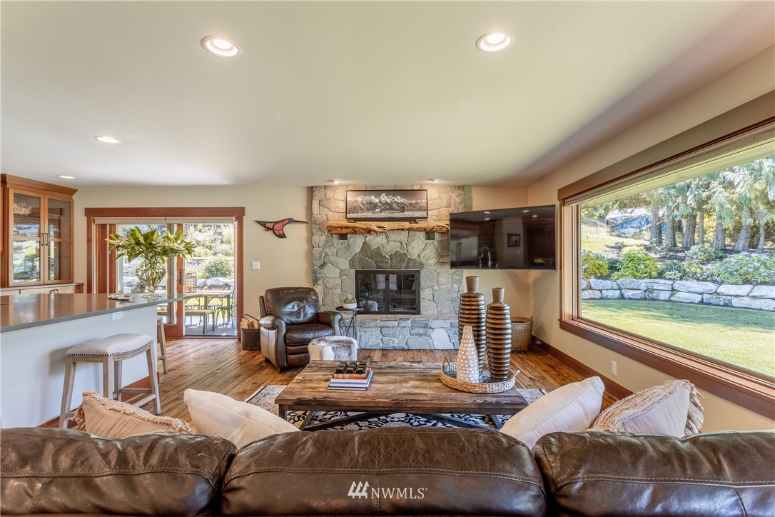 9739 Dye Road Leavenworth, WA 98826 - Photo 9 of 25 Gallery Image 9