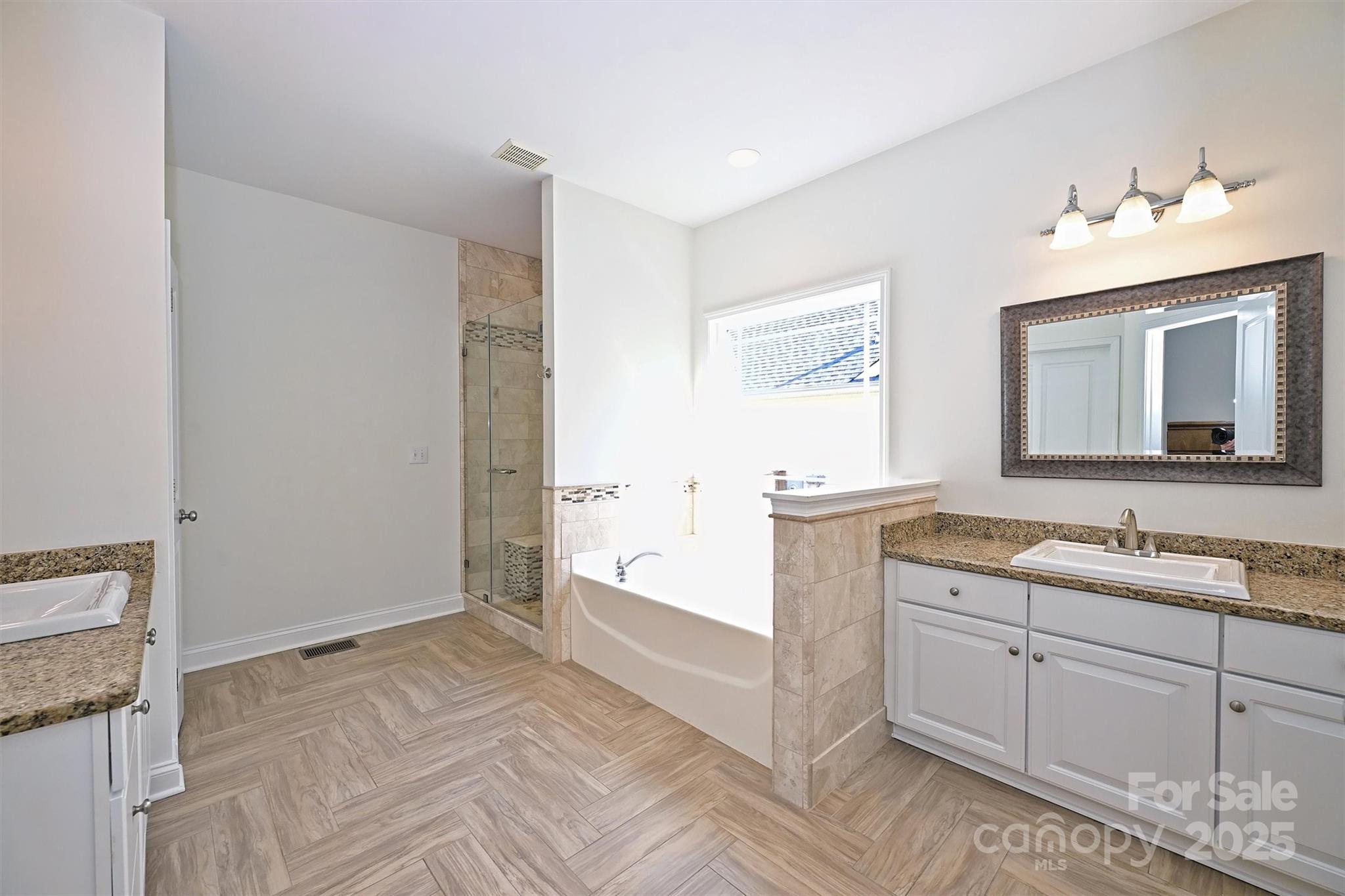 8816 Castle Cliff Drive Matthews, NC 28105 - Photo 23 of 43