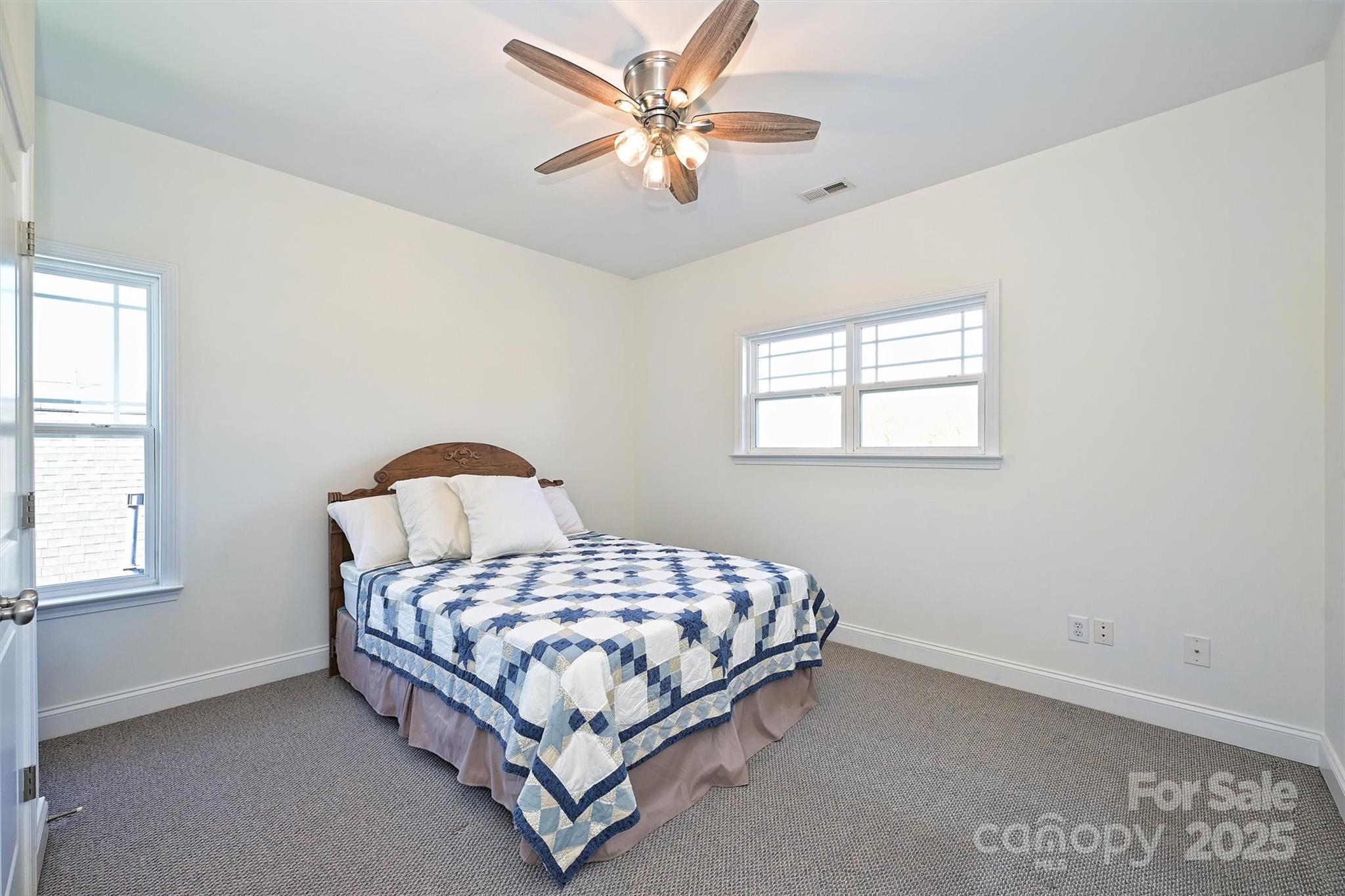 8816 Castle Cliff Drive Matthews, NC 28105 - Photo 33 of 43