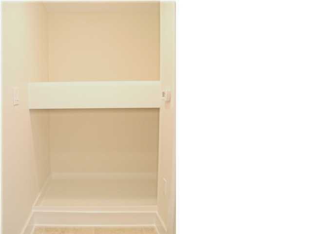1110 Santa Rosa Boulevard, Unit A622 Fort Walton Beach, FL 32548 - Photo 4 of 27 a bathroom with a bathtub