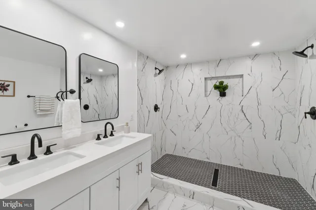 $399,450 | 4311 Elgin Court, Suitland, MD 20746