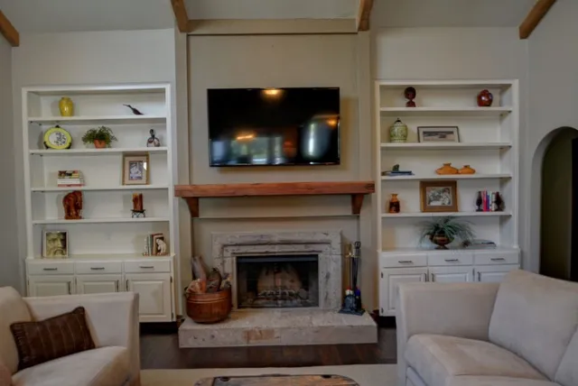 $3,000 | 2629 Calle Del Roble, Kerrville, TX 78028