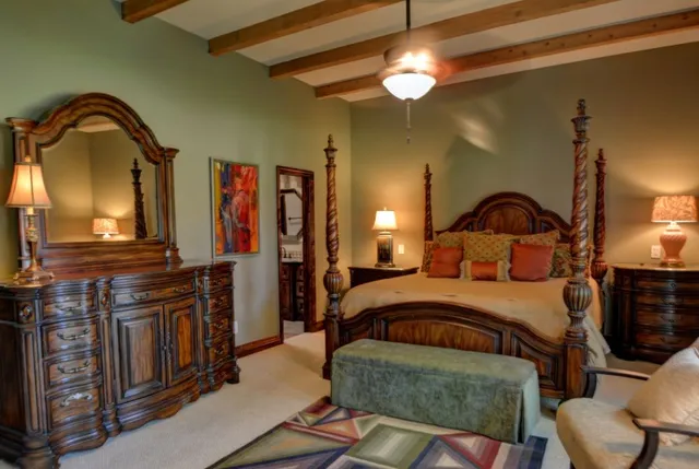 $3,000 | 2629 Calle Del Roble, Kerrville, TX 78028