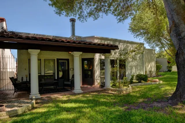 $3,000 | 2629 Calle Del Roble, Kerrville, TX 78028