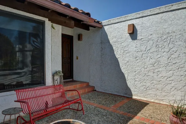 $3,000 | 2629 Calle Del Roble, Kerrville, TX 78028