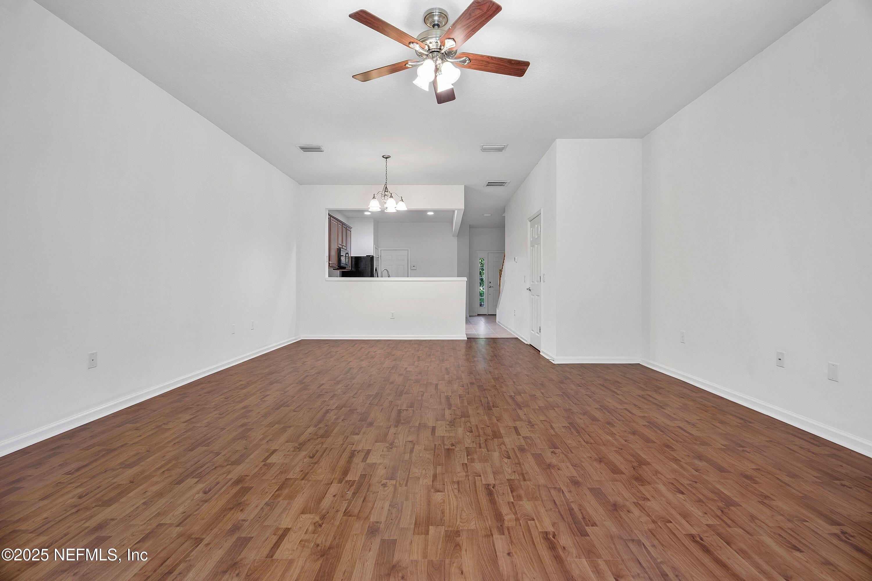 7073 Roundleaf Drive Jacksonville, FL 32258 - Photo 11 of 41 mls-7073 Roundleaf Dr-12