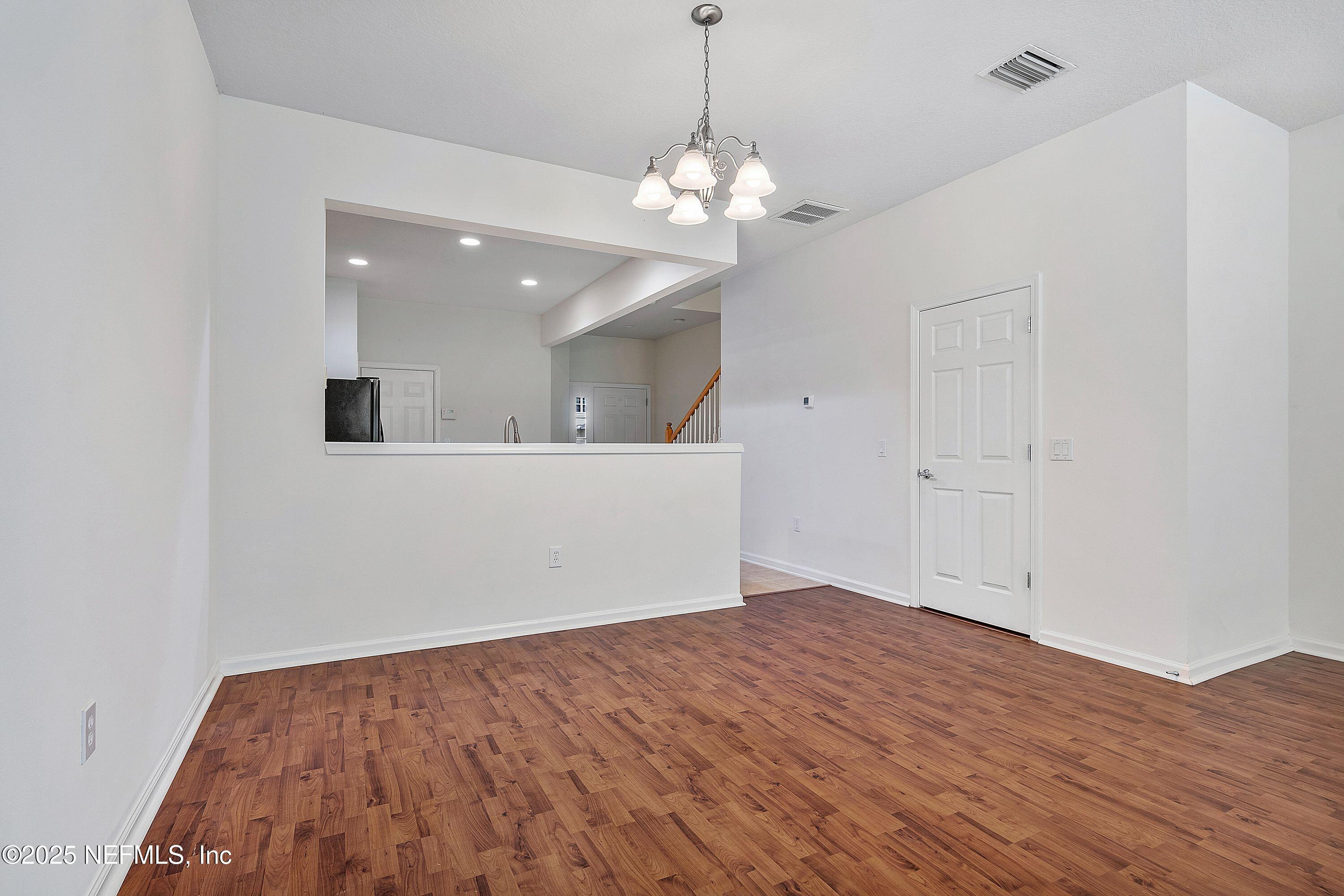 7073 Roundleaf Drive Jacksonville, FL 32258 - Photo 14 of 41 mls-7073 Roundleaf Dr-15