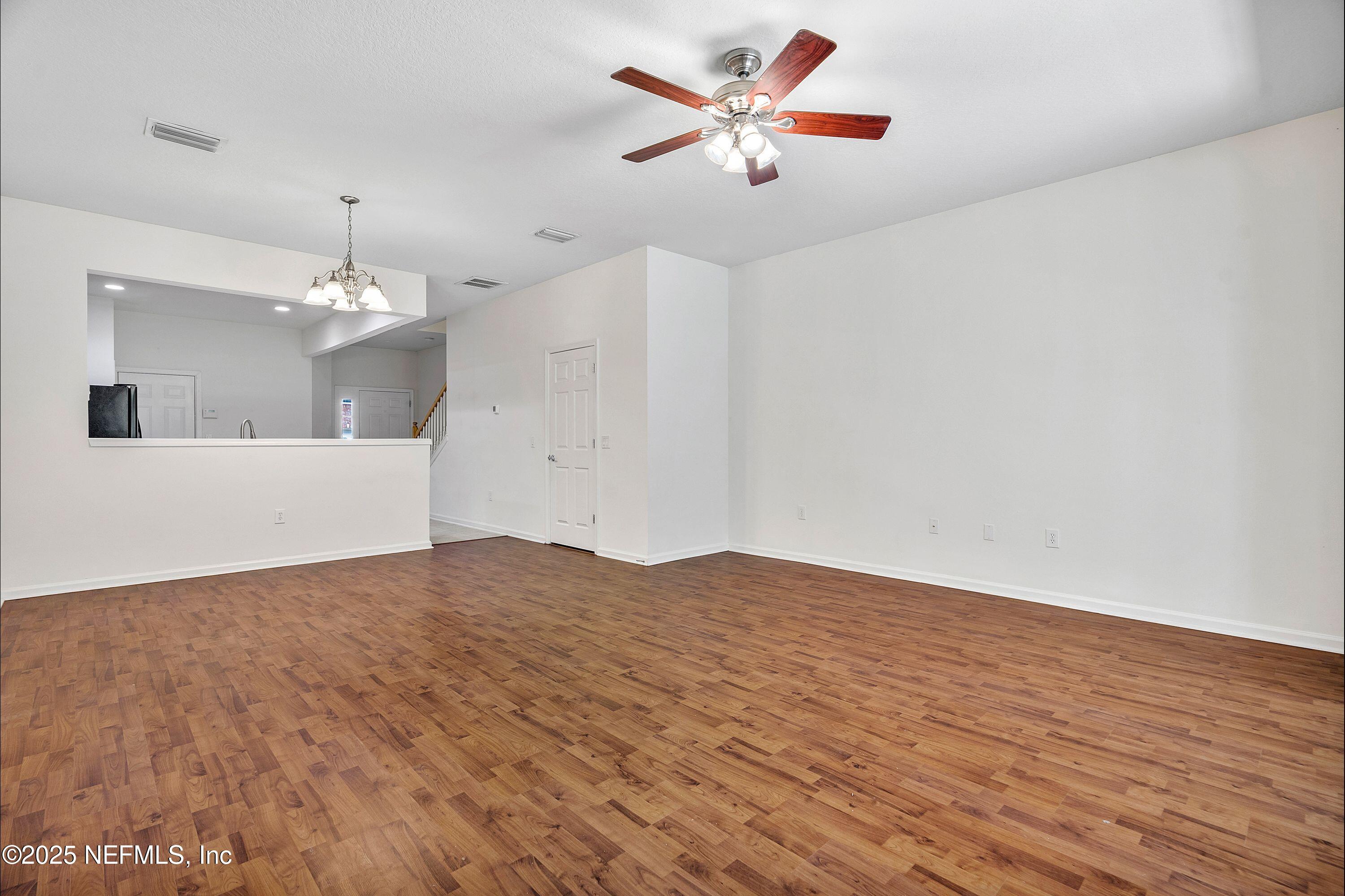 7073 Roundleaf Drive Jacksonville, FL 32258 - Photo 17 of 41 mls-7073 Roundleaf Dr-18