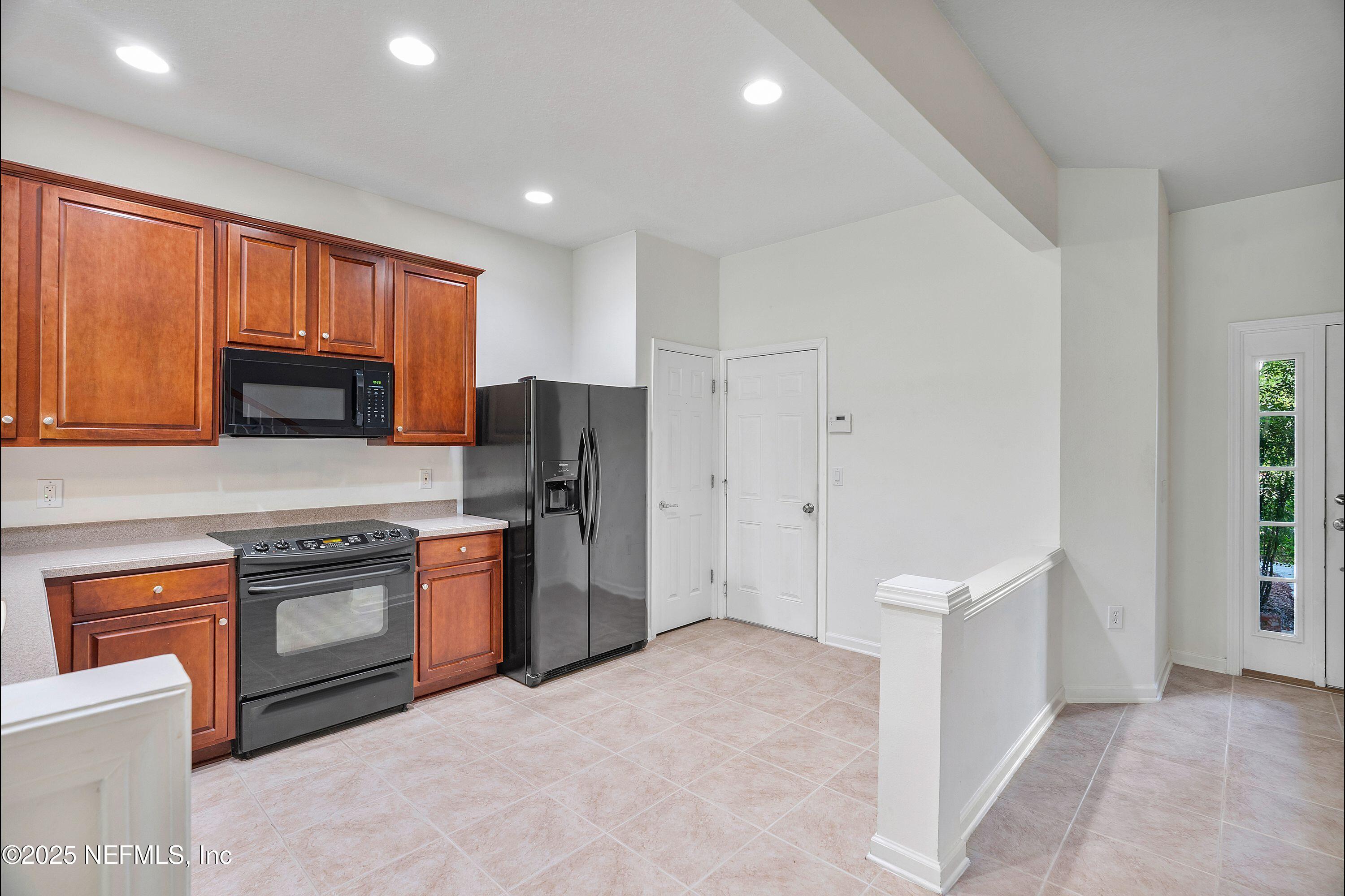7073 Roundleaf Drive Jacksonville, FL 32258 - Photo 8 of 41 mls-7073 Roundleaf Dr-09