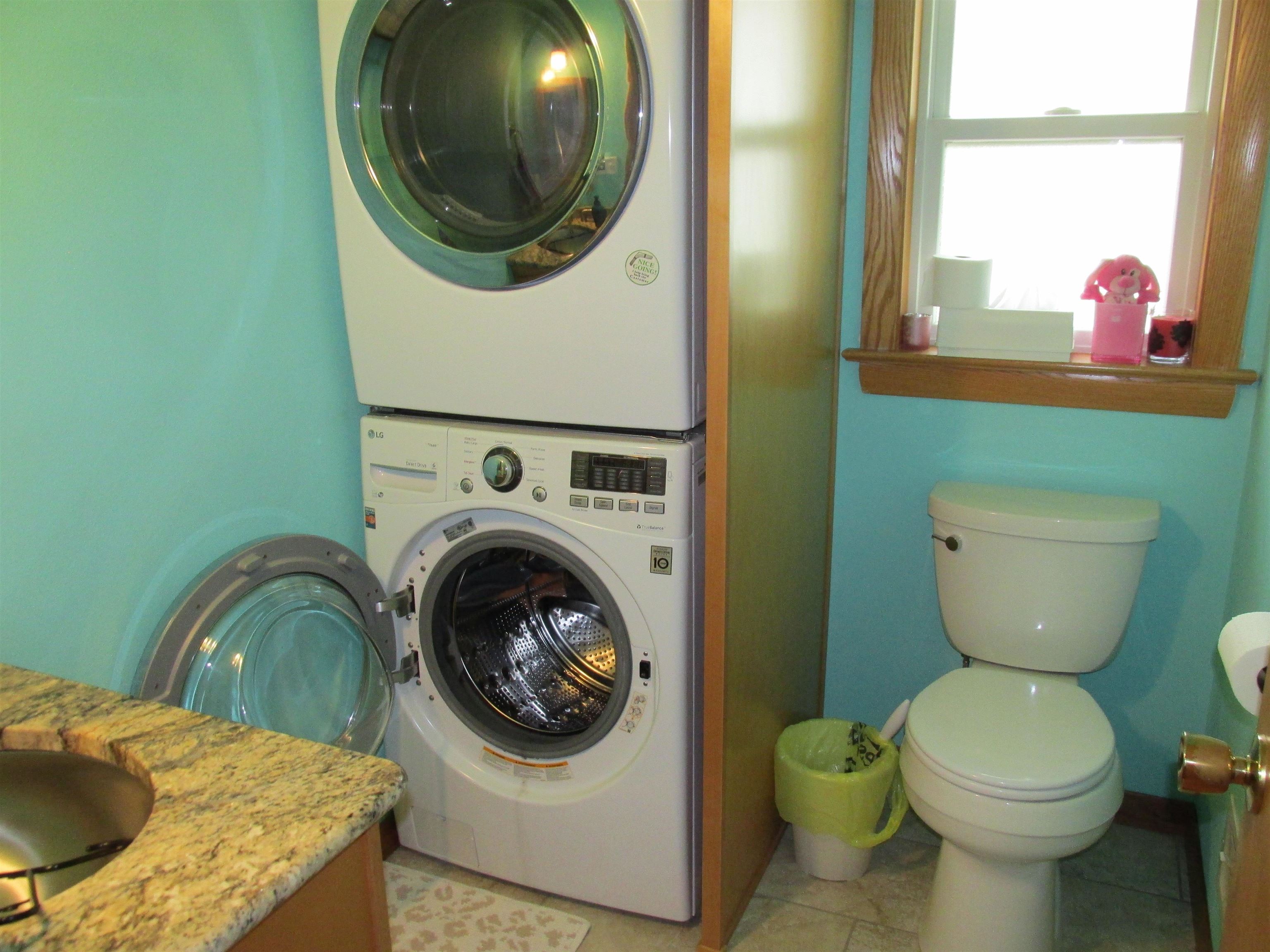 1047 East Pershing Street Appleton, WI 54911 - Photo 9 of 30 Gallery Image 9