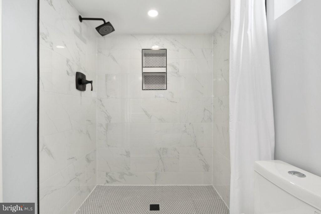 2405 Kimberly Street Silver Spring, MD 20902 - Photo 35 of 55