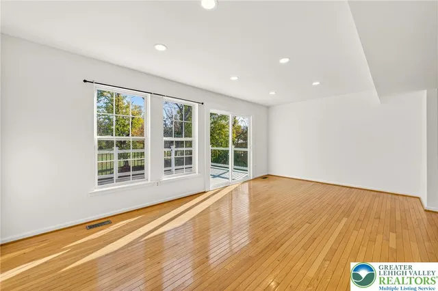 $2,600 | 4596 Jasmine Drive, Center Valley, PA 18034